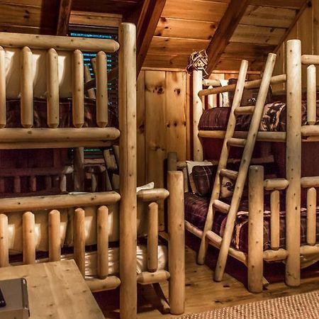 Hatfield Hideaway Pigeon Forge Bagian luar foto